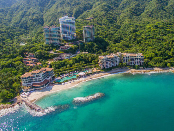 Beachfront Hotels in Puerto Vallarta