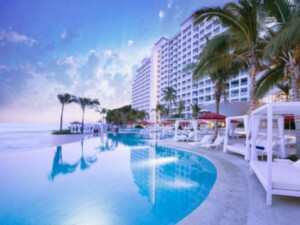best hotels in puerto vallarta on the beach