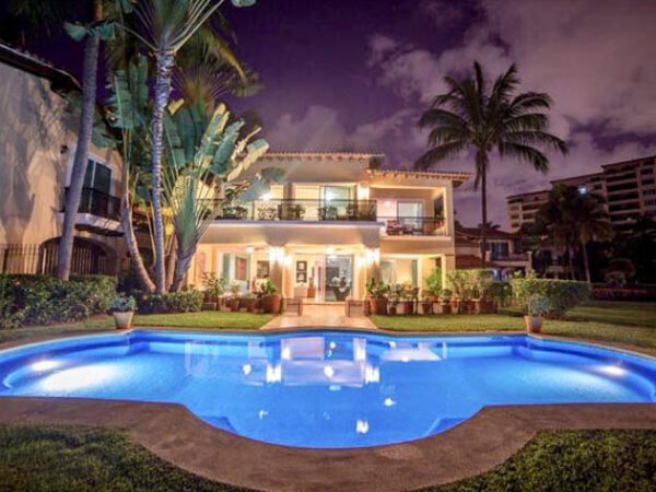 Best Vacation Villas for Rent in Puerto Vallarta